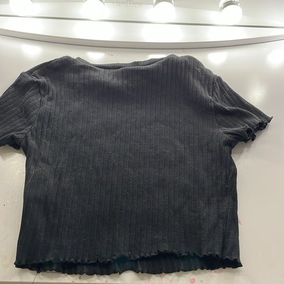 Black SHEIN cropped tight fitting top - Picture 2 of 3